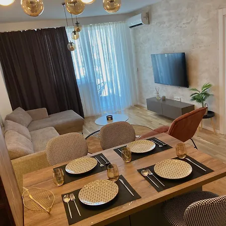 Sara Apartment East Gate Living Скопие Екстериор снимка