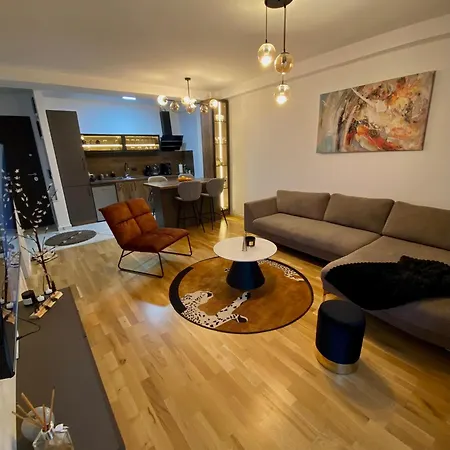 Sara Apartment East Gate Living Скопие Екстериор снимка