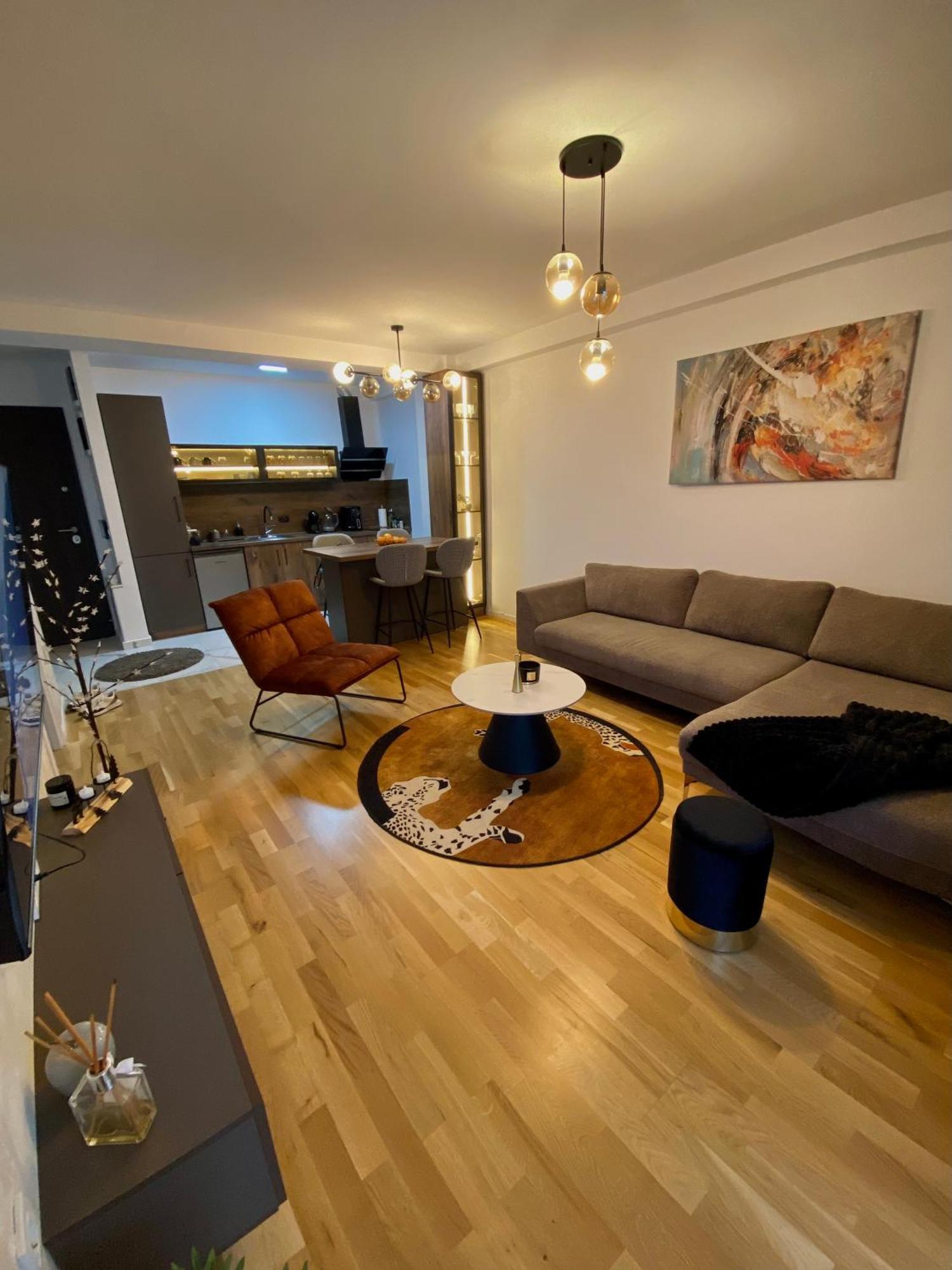 Sara East Gate Living Apartament Skopje